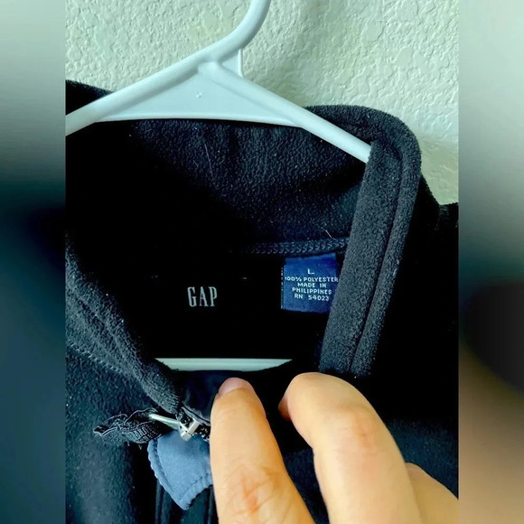 Gap men’s black quarter zip fleece pullover size L - Picture 2 of 3